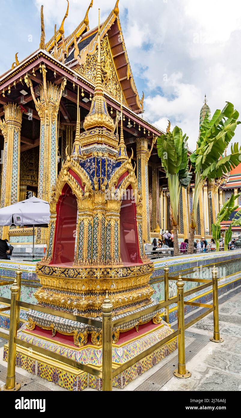 Tempio del Buddha di Smeraldo, Phra Ubosot, Palazzo reale, Grand Palace, Wat Phra Kaeo, Bangkok, Tailandia, Asia Foto Stock