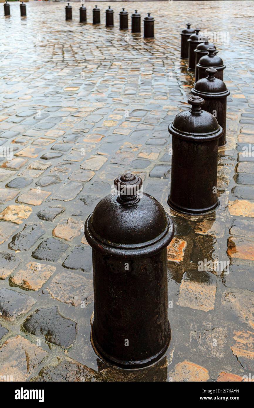 Architettura storica di strada a Rouen, Francia Foto Stock