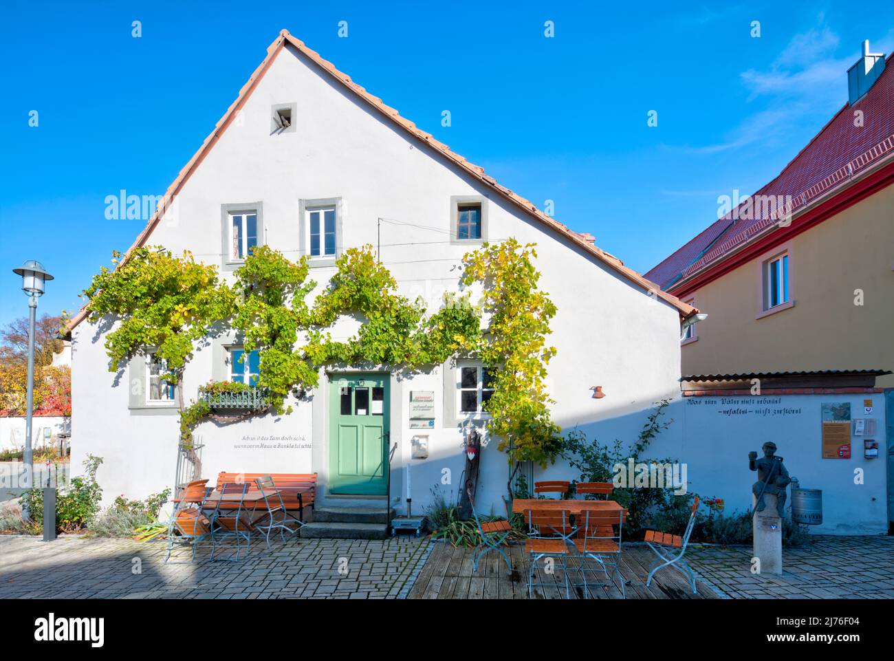 Elfleinshäusla, casa museo, fronte casa, facciata, vista villaggio, Rödelsee, Franconia, Baviera, Germania, Europa Foto Stock