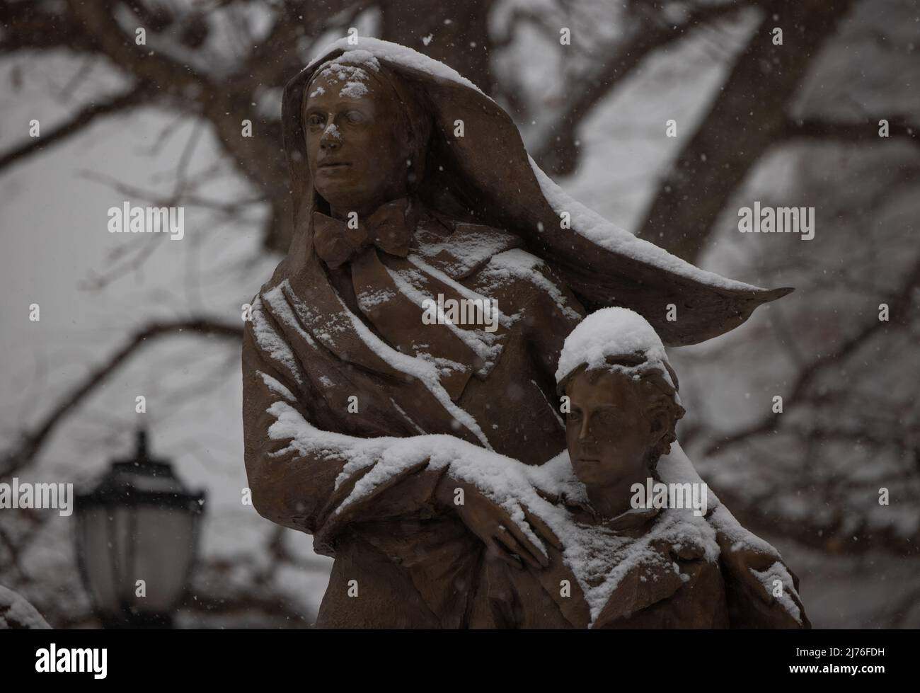 NEW YORK, N.Y. – 1 febbraio 2021: Il Memoriale Madre Cabrini, in onore di Maria Francesca Xavier Cabrini, si trova a Battery Park City durante un inverno Foto Stock