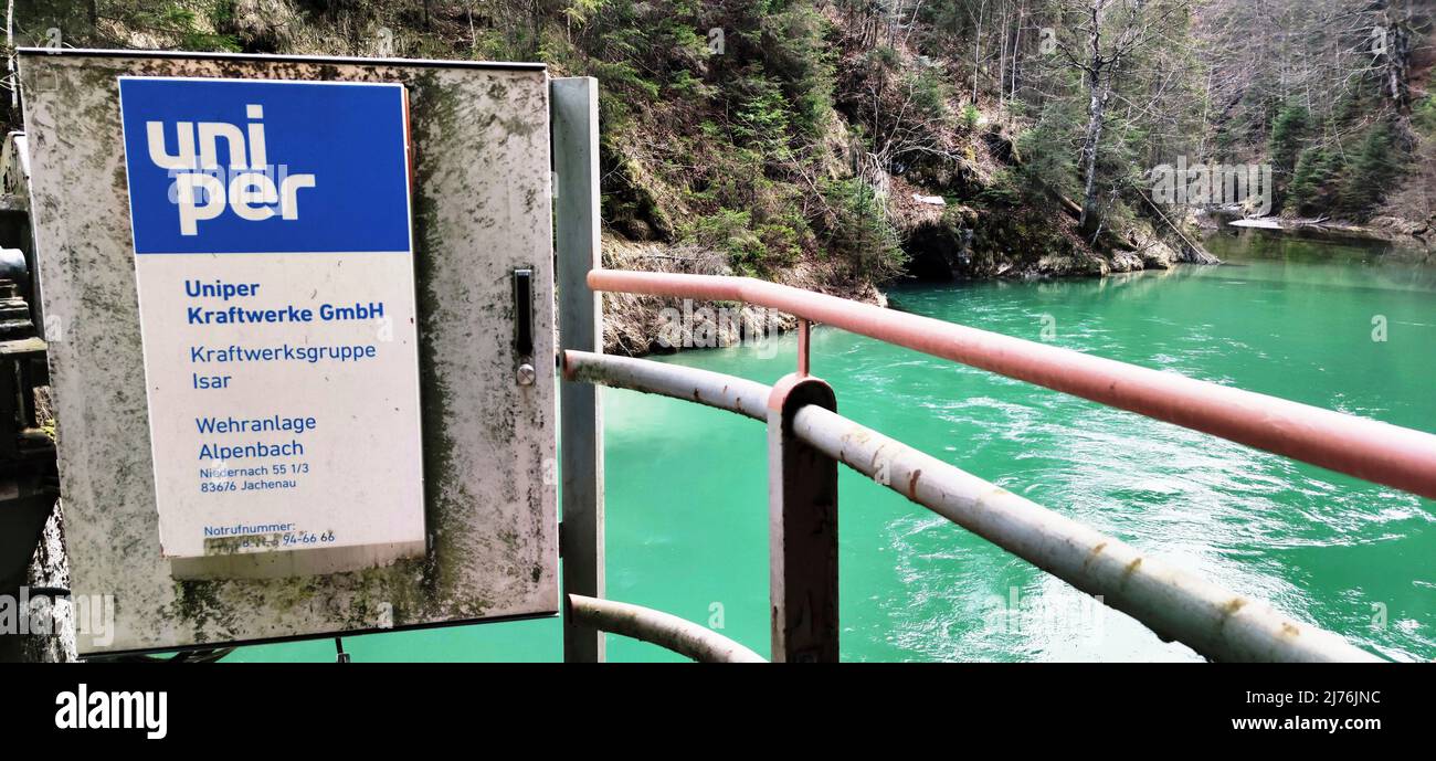 Alpenbach Weir gruppo Isar centrale elettrica, affluente al lago Walchensee Foto Stock