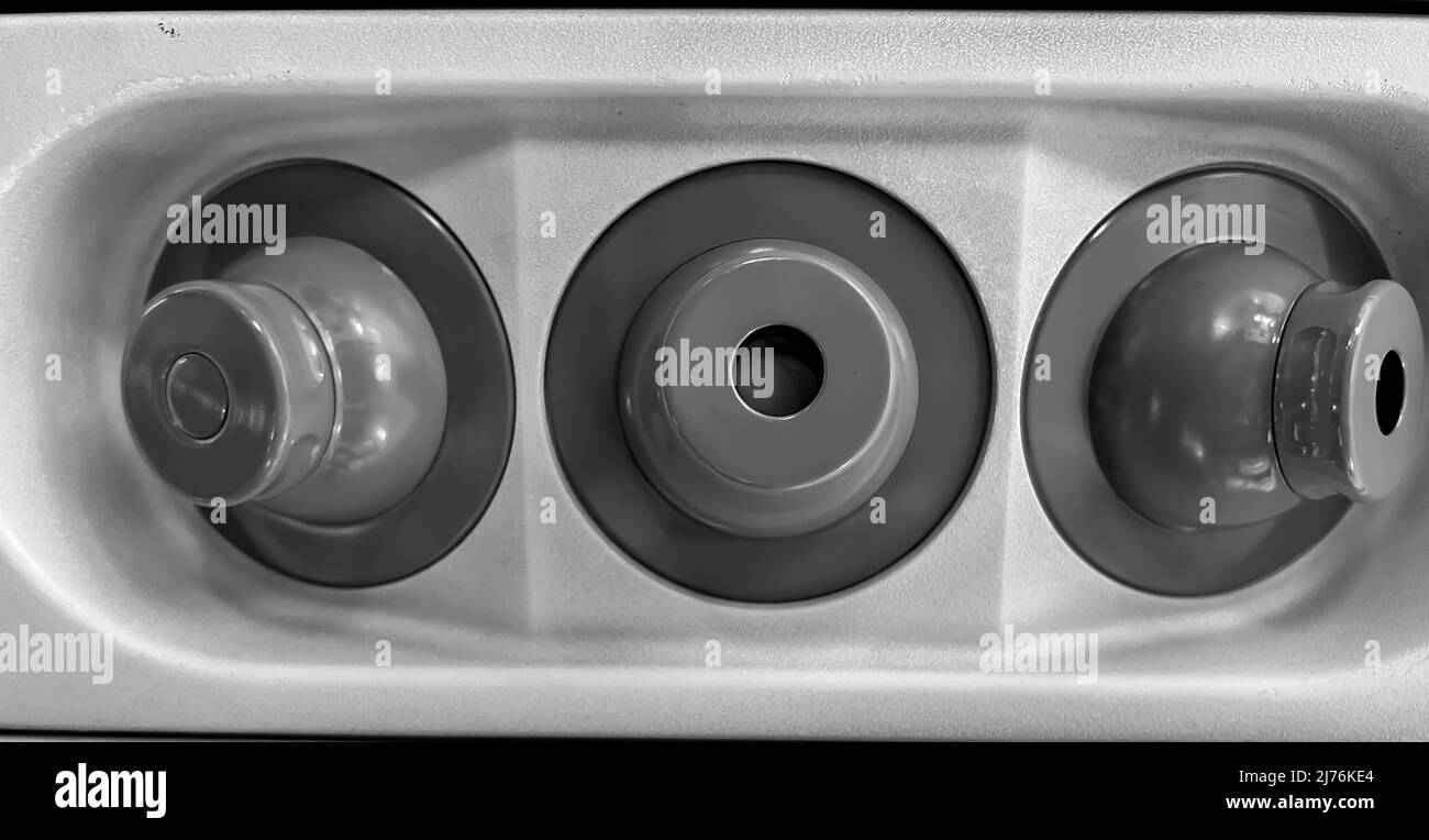 Focalizzazione selettiva sulla presa d'aria all'interno di un'area salotto generale di un aeroplano commerciale. Foto Stock