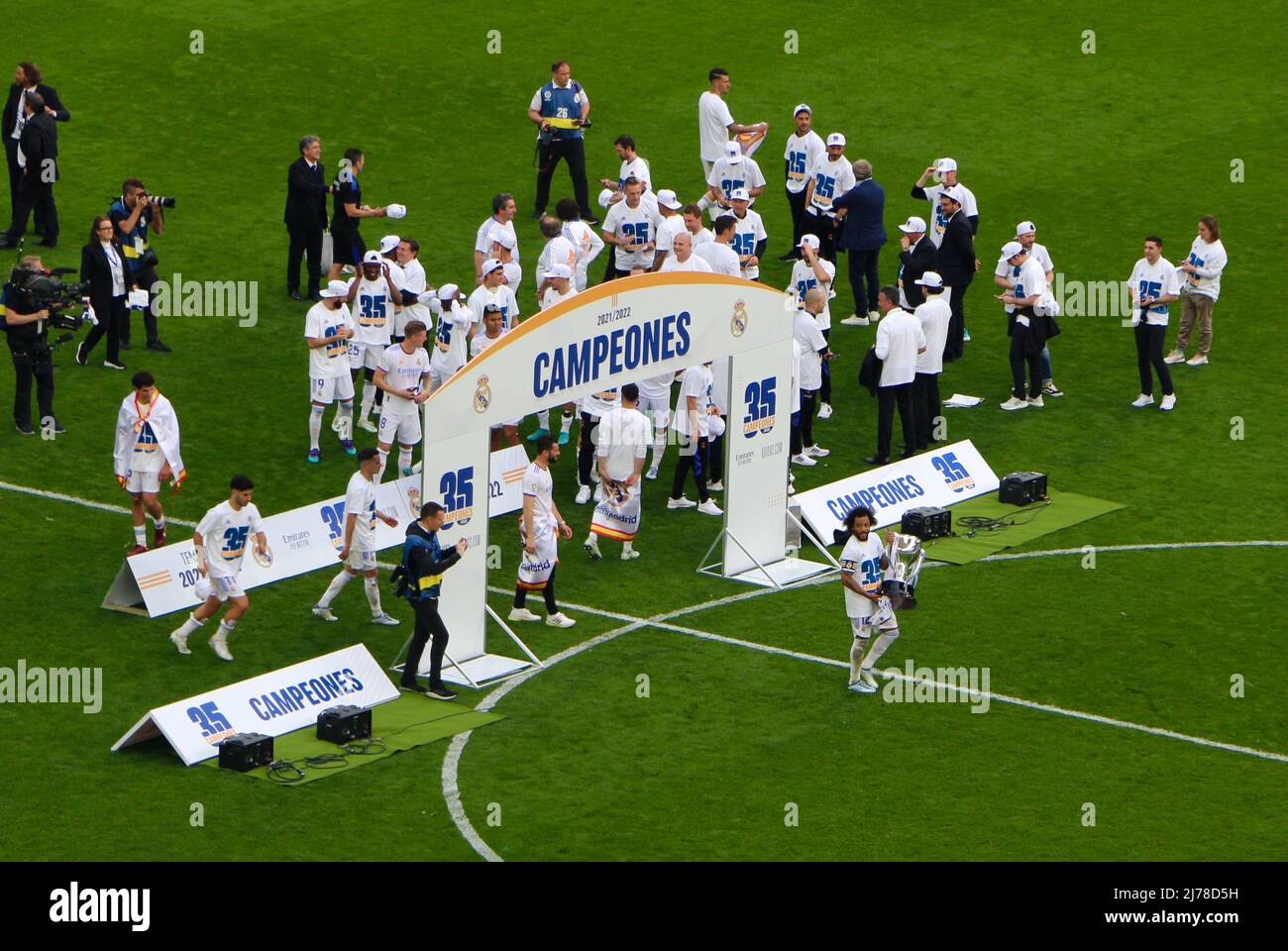 Post Real Madrid v Espanyol partite festeggiamenti dopo una vittoria ha fatto sì che il Real Madrid diventasse campioni della Lega per il 35th nella stagione 2022/23 Foto Stock