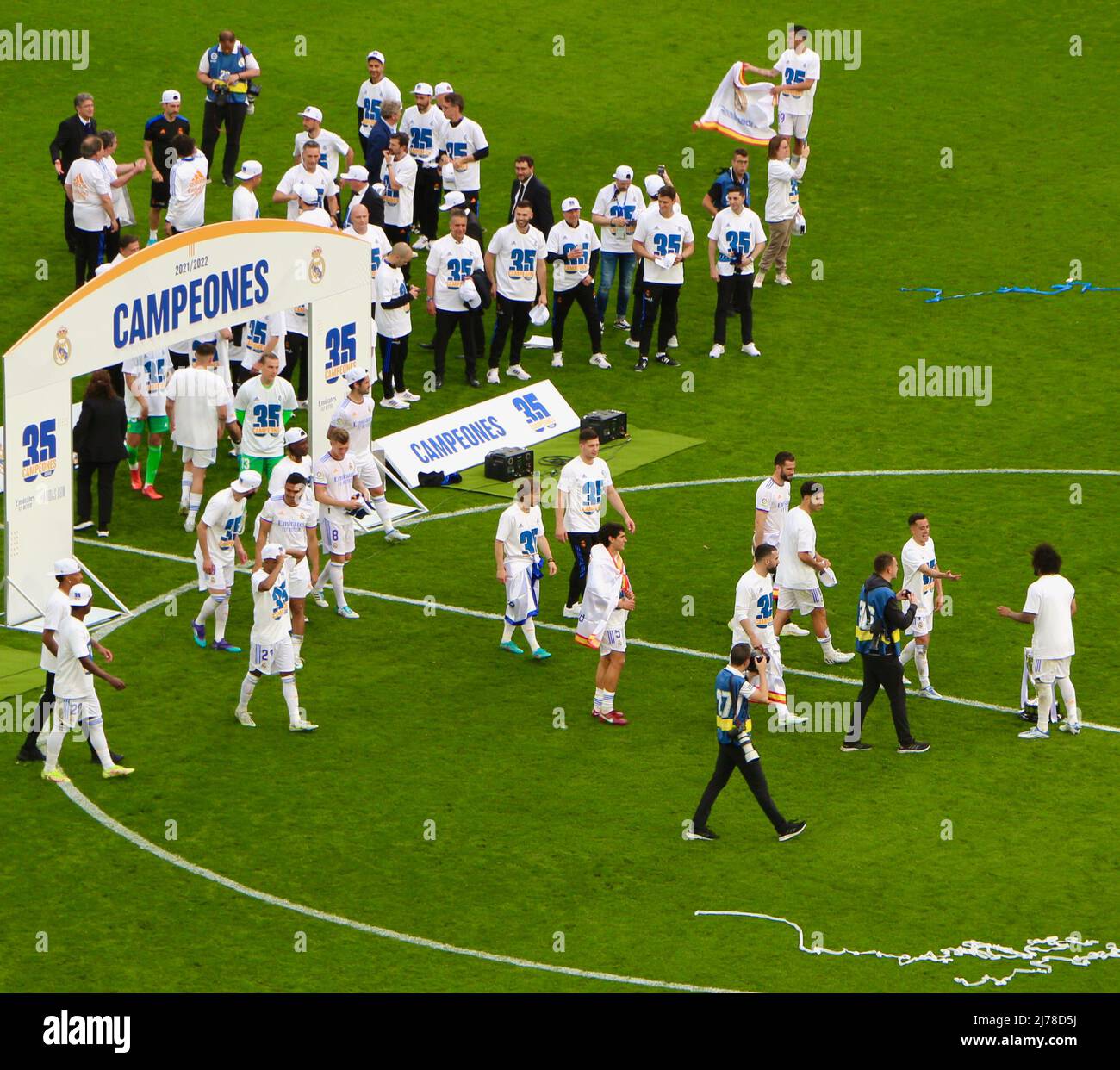 Post Real Madrid v Espanyol partite festeggiamenti dopo una vittoria ha fatto sì che il Real Madrid diventasse campioni della Lega per il 35th nella stagione 2022/23 Foto Stock