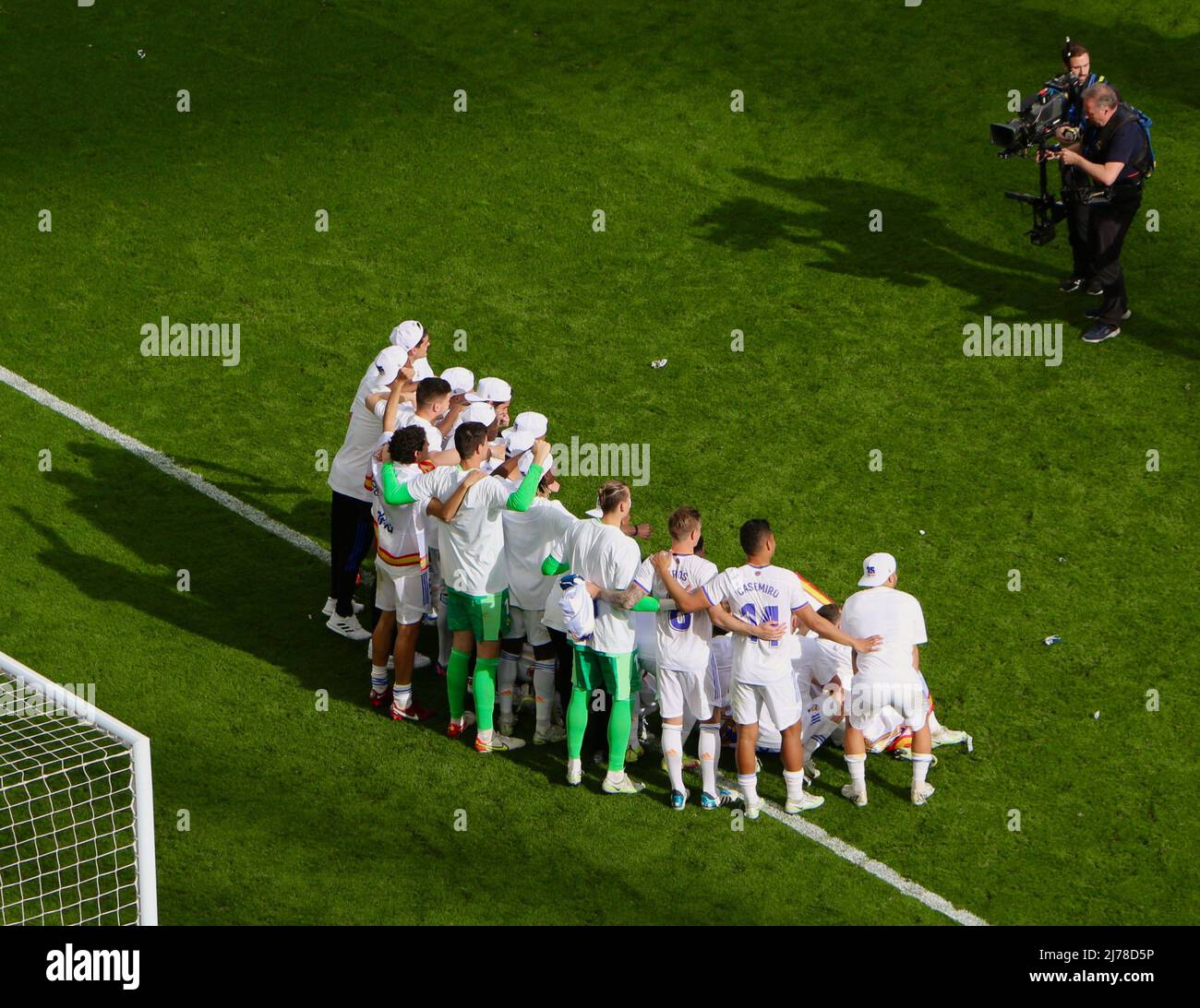 Post Real Madrid v Espanyol partite festeggiamenti dopo una vittoria ha fatto sì che il Real Madrid diventasse campioni della Lega per il 35th nella stagione 2022/23 Foto Stock