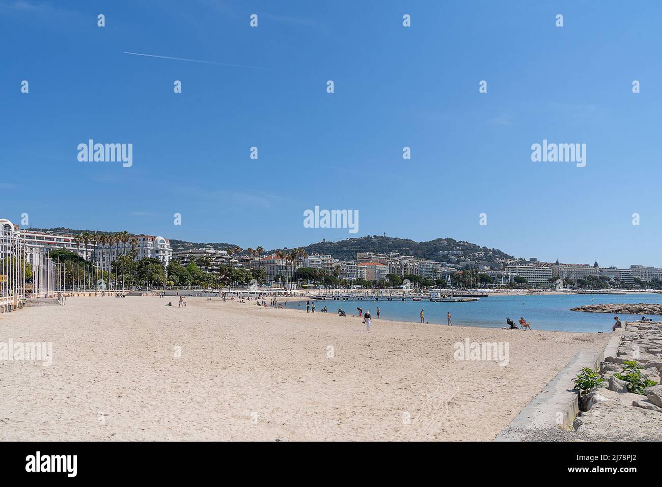 La spiaggia di Cannes sulla Costa Azzurra Foto Stock