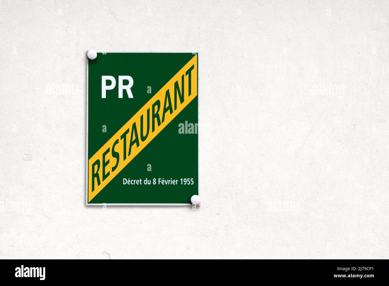 Primo piano su una licenza PR. E' una licenza che consente a ristoranti e snack bar di vendere bevande alcoliche sul posto inferiore a 18°. Foto Stock