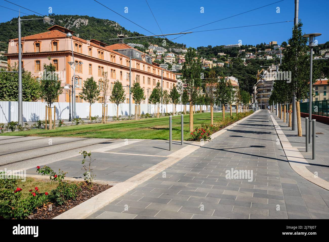 Nizza, moderne Straßenbahn Linie 1, St-Jean Universite // Nice, Modern Tramway Line 1, St-Jean Universite Foto Stock