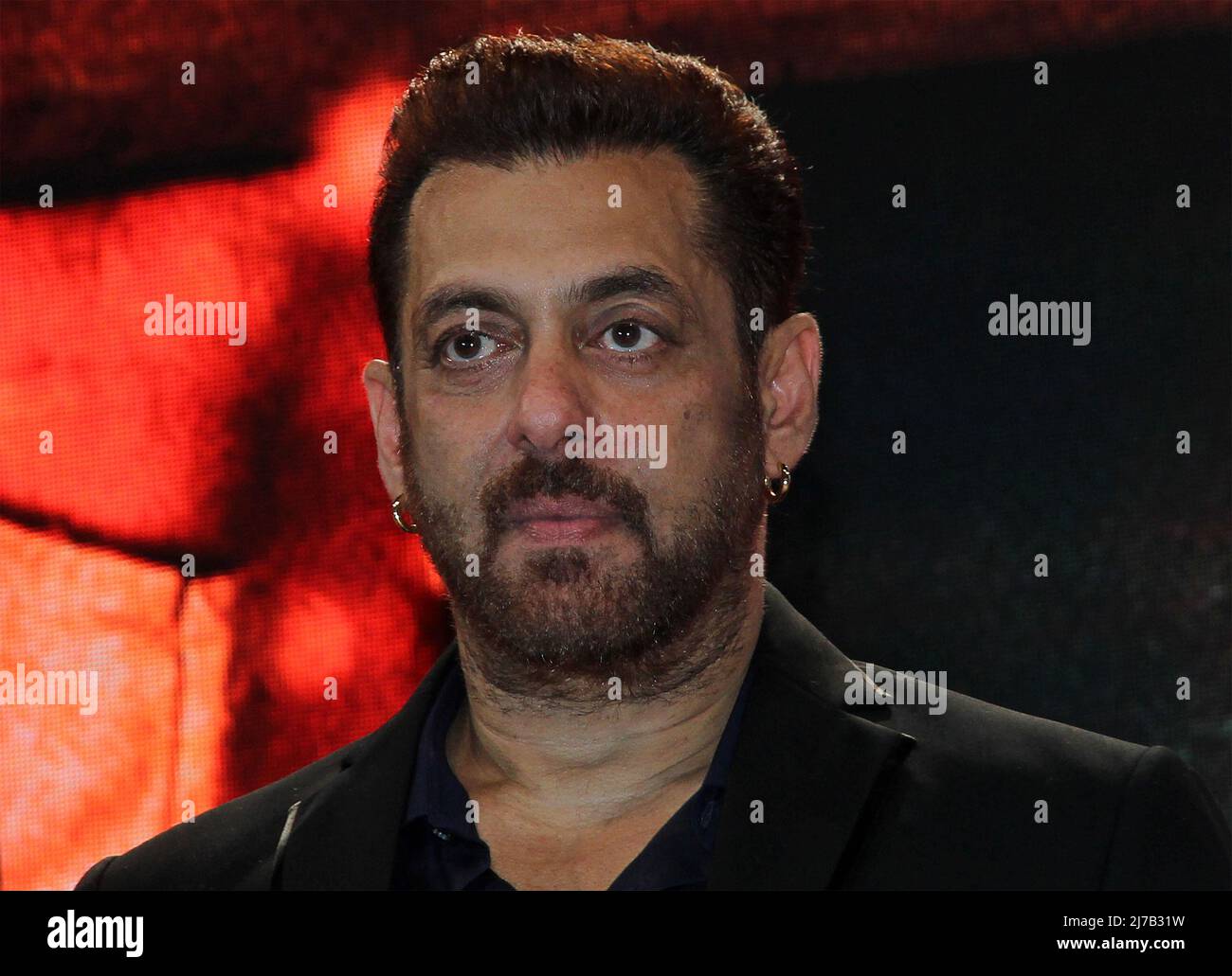 L'attore Bollywood Salman Khan ha visto durante il lancio del trailer del film Marathi 'Dharmaveer' a Mumbai. Il film sarà pubblicato il 13th maggio 2022. Foto Stock