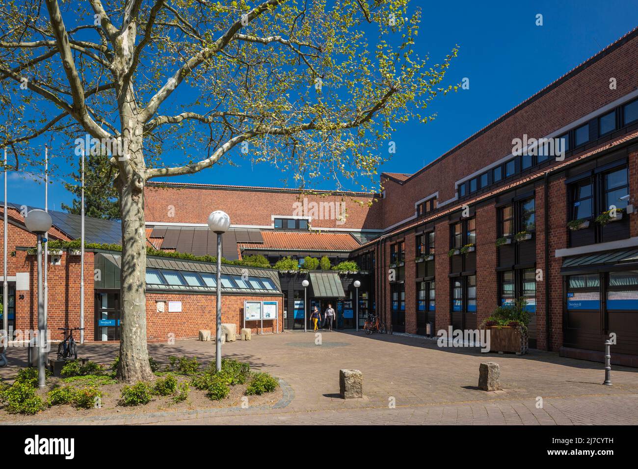 Germania, Senden (Westfalen), Muensterland, Westfalia, Renania settentrionale-Vestfalia, NRW, municipio di Senden, amministrazione comunale, edificio in mattoni Foto Stock