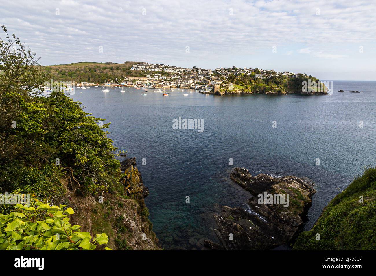 Piccolo villaggio di pescatori Polruan e Fowey Estuary, Cornovaglia, Regno Unito Foto Stock