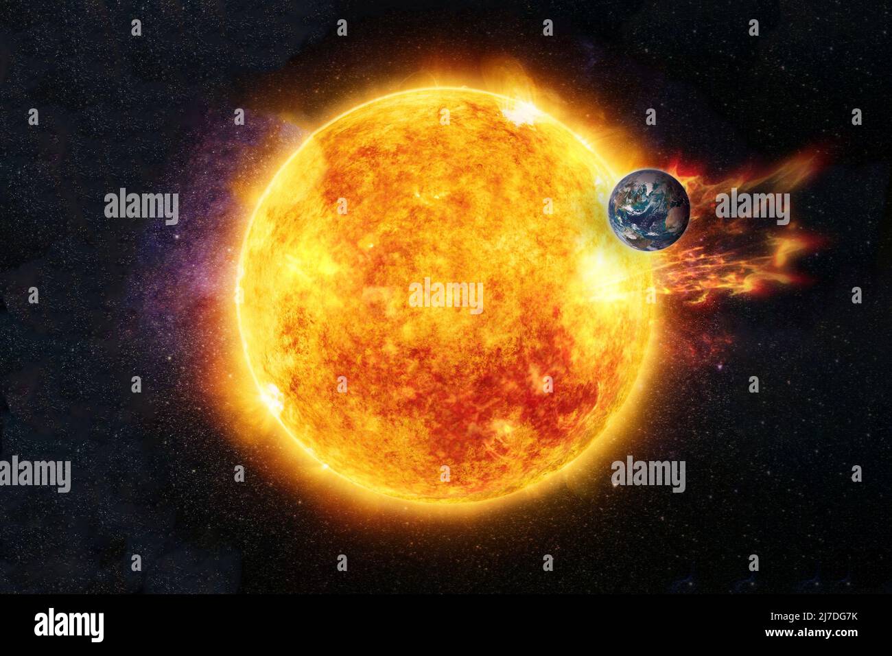 Attività solare. Flare solare e il pianeta Terra è sotto attacco. Elementi di questa immagine forniti dalla NASA. Foto Stock