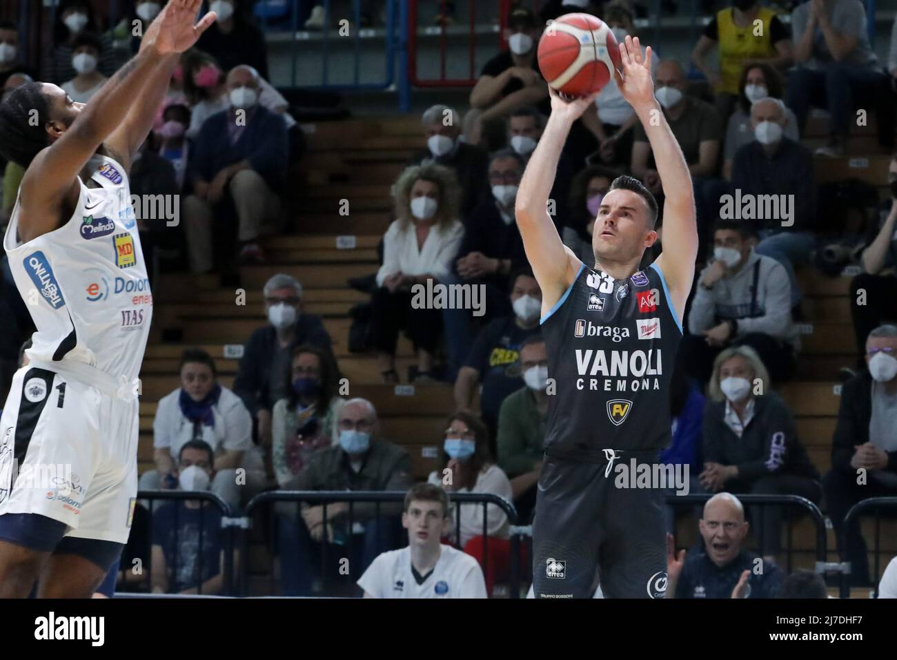 PalaRadi, Cremona, Italia, 08 maggio 2022, ADAS Juskevicius (Vanoli Cremona) durante Vanoli Basket Cremona vs Dolomiti energia Trentino - Campionato Italiano Basket Serie A Foto Stock