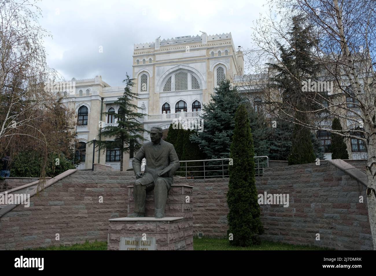 Il Museo di Arte e scultura di Stato (in turco: Resim ve Heykel Müzesi) è un museo dedicato alle belle arti e alla scultura ad Ankara, Turchia. Data della visita 12 Foto Stock