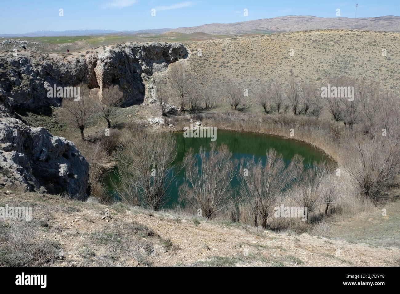 Uno dei laghi di Canova, uno dei simboli del distretto di Zara di Sivas, il lago di Kara è un piccolo lago carsico. Foto Stock