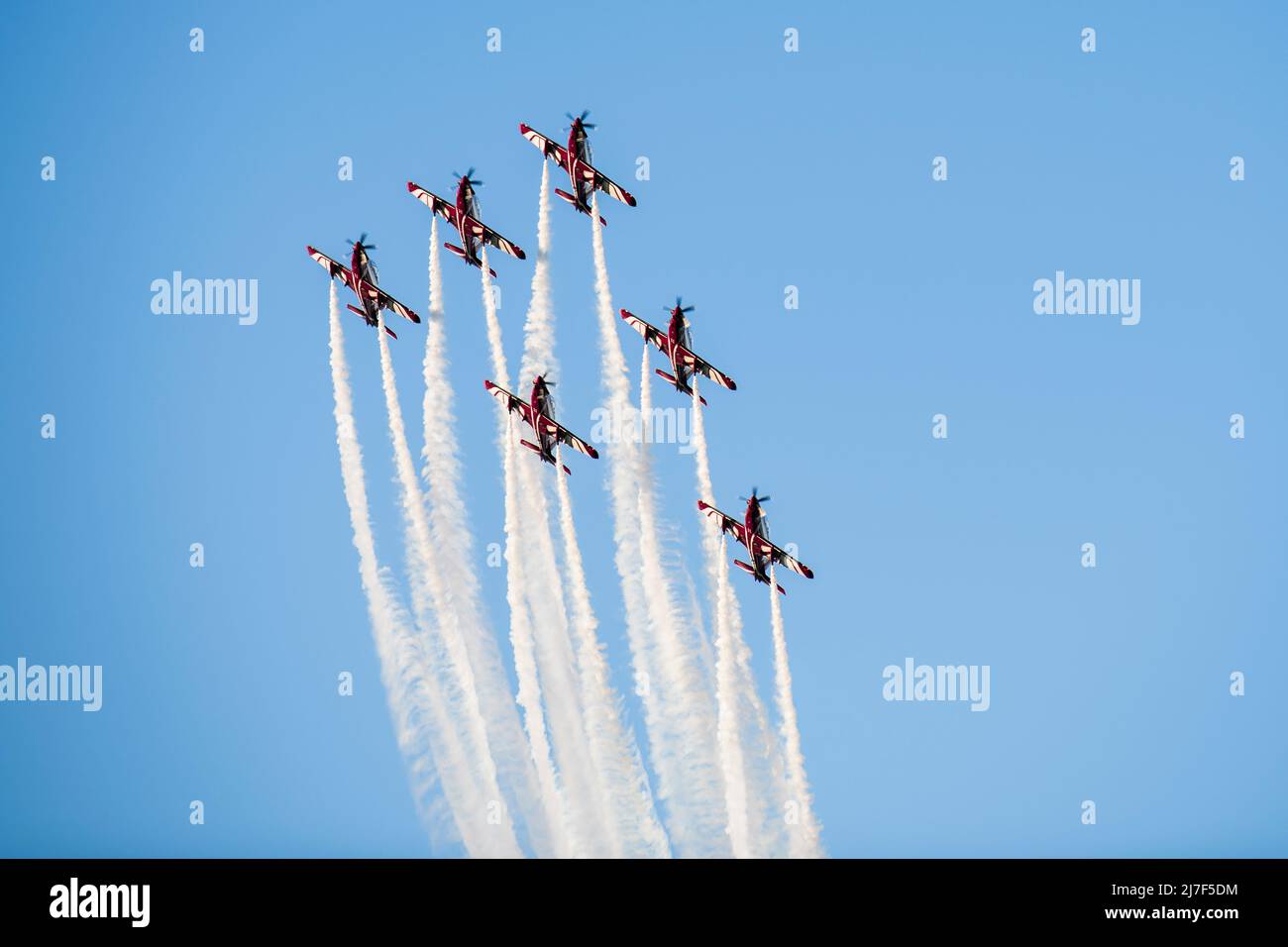 Doha,Qatar,Dicembre,18,2017. La Parata dell'aeronautica del Qatar sul lungomare di Doha Corniche per la giornata nazionale del Qatar. Foto Stock