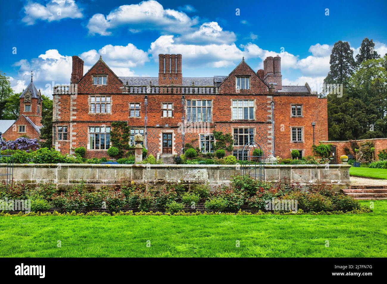 Dorfold Hall fronte sud Foto Stock