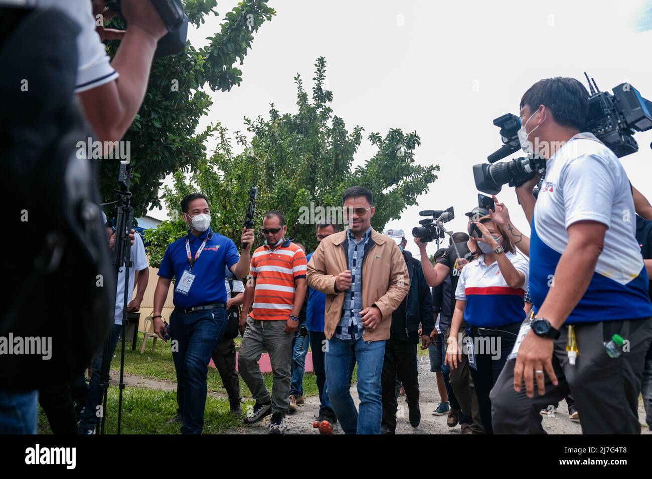 Singapore, Singapore, Singapore. 9th maggio 2022. Il candidato presidenziale Senatore MANNY PACQUIAO arriva al suo distretto elettorale nella provincia di Sarangani, nel sud delle Filippine, il 9 maggio 2022. (Credit Image: © Maverick Asio/ZUMA Press Wire) Credit: ZUMA Press, Inc./Alamy Live News Foto Stock