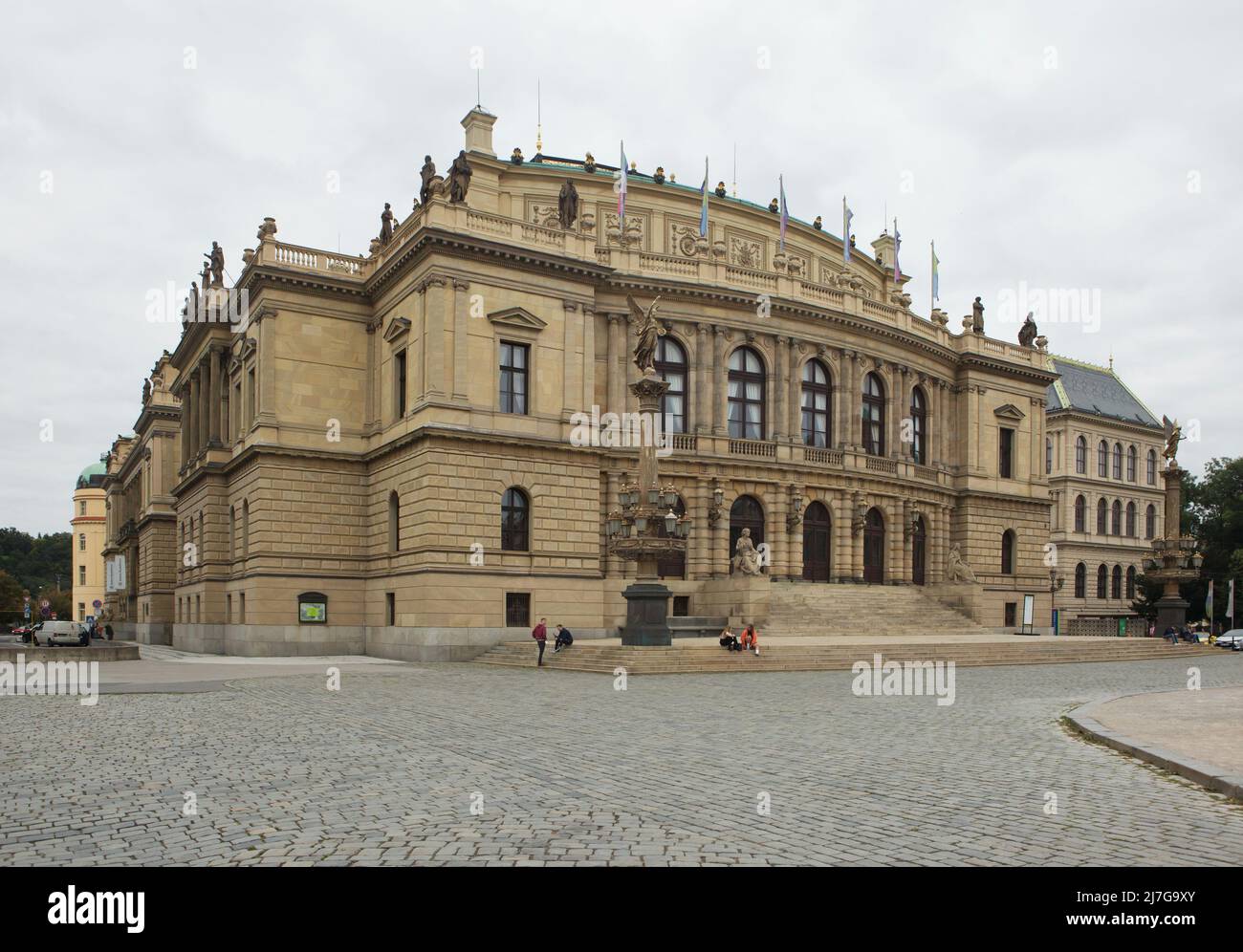 Edificio del Rudolfinum a Staré Město (Città Vecchia) a Praga, Repubblica Ceca. Foto Stock