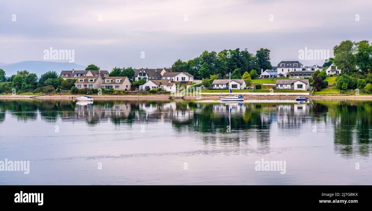 North Connel villaggio sul lato nord della foce del mare di Loch Etive in Argyll e Bute in Scozia, Regno Unito Foto Stock