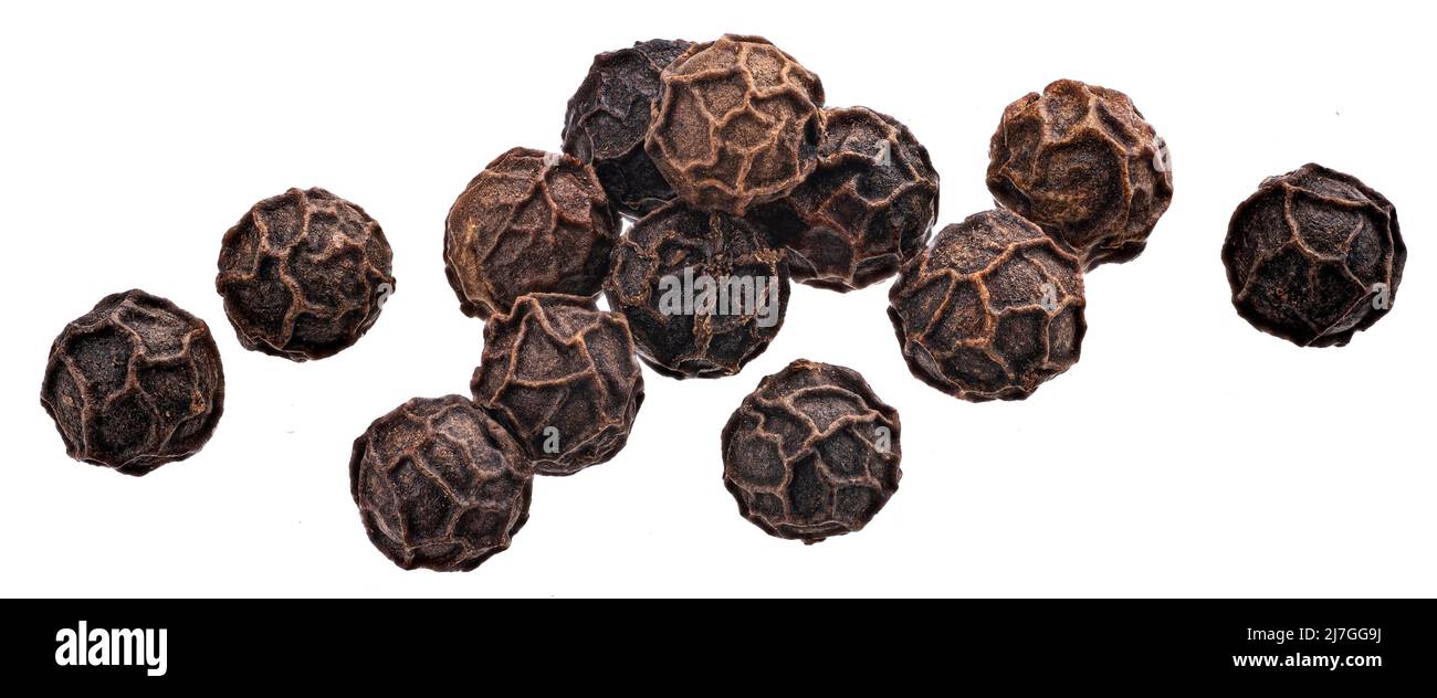 Pepe di mais, pepe nero isolato su bianco, profondità di campo completa Foto Stock