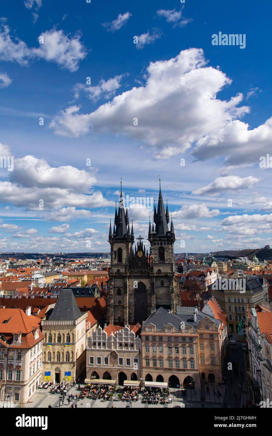 Tyn chiesa, piazza della città vecchia, Praga Foto Stock