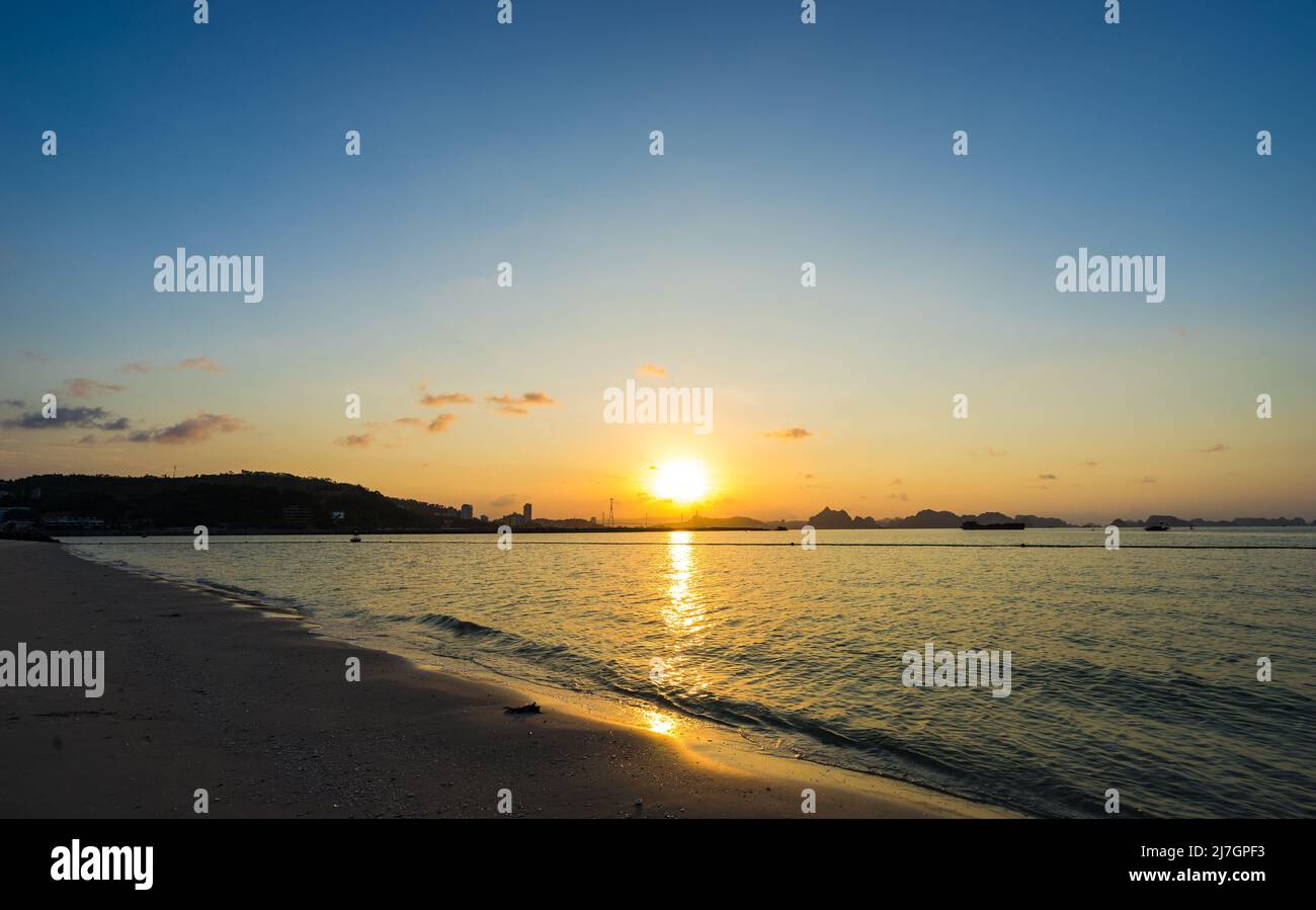 Ha Long, Quang Ninh, Vietnam Foto Stock