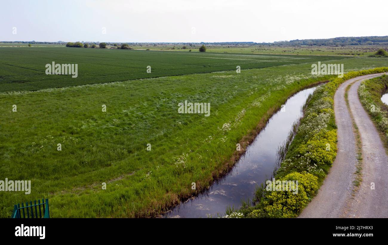 Quota bassa, Vista aerea del muro di Pinnock e del torrente Brook, Hacklinge, Kent Foto Stock