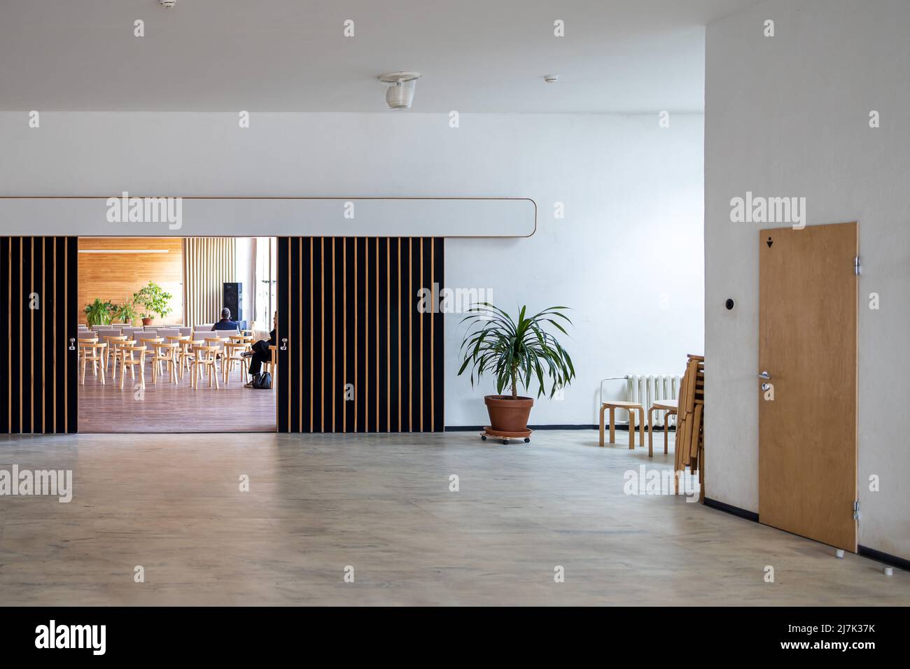 VYBORG, RUSSIA - 28 aprile 2022: Biblioteca che prende il nome da Alvaar Aalto. Foto Stock