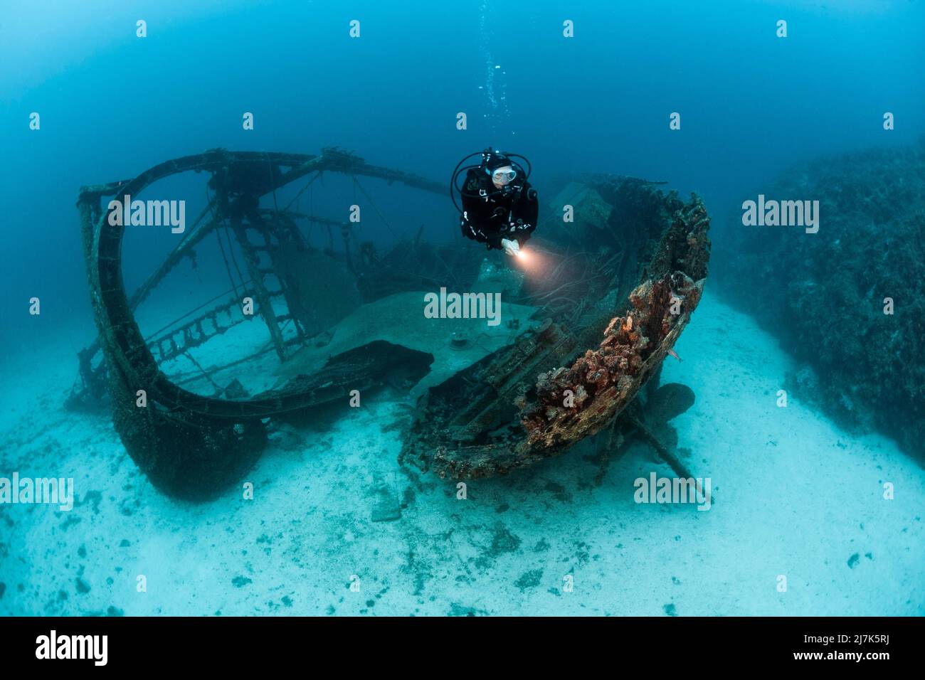 Immersioni subacquee a Fortunal Wreck, isola di Vis, Mar Mediterraneo, Croazia Foto Stock