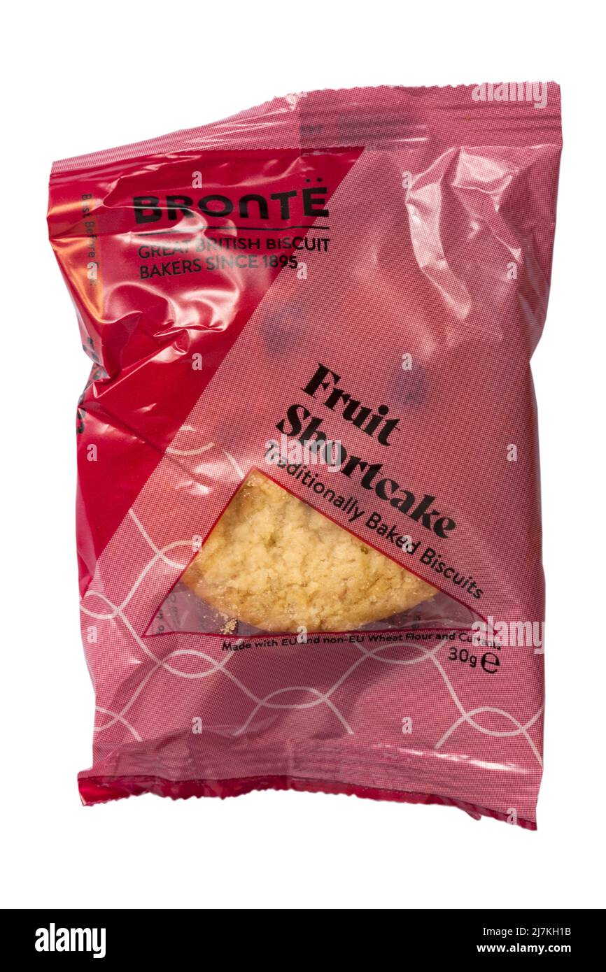 Confezione di biscotti alla frutta di Bronte Shortcake tradizionalmente cotti al forno isolati su sfondo bianco Foto Stock