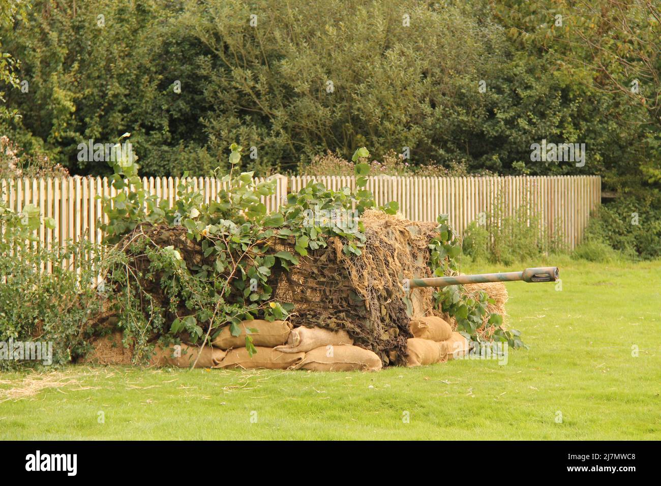 Un Mock-up di una pistola camuffata Enplacement. Foto Stock