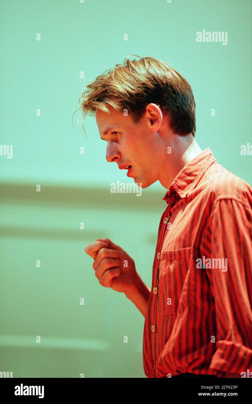 Ian Bostridge ha riprovato un programma di canzoni di Schumann & Wolf presso la Queen’s Hall di Edimburgo per un recital del Festival Internazionale di Edimburgo il 18/08/1998 Foto Stock