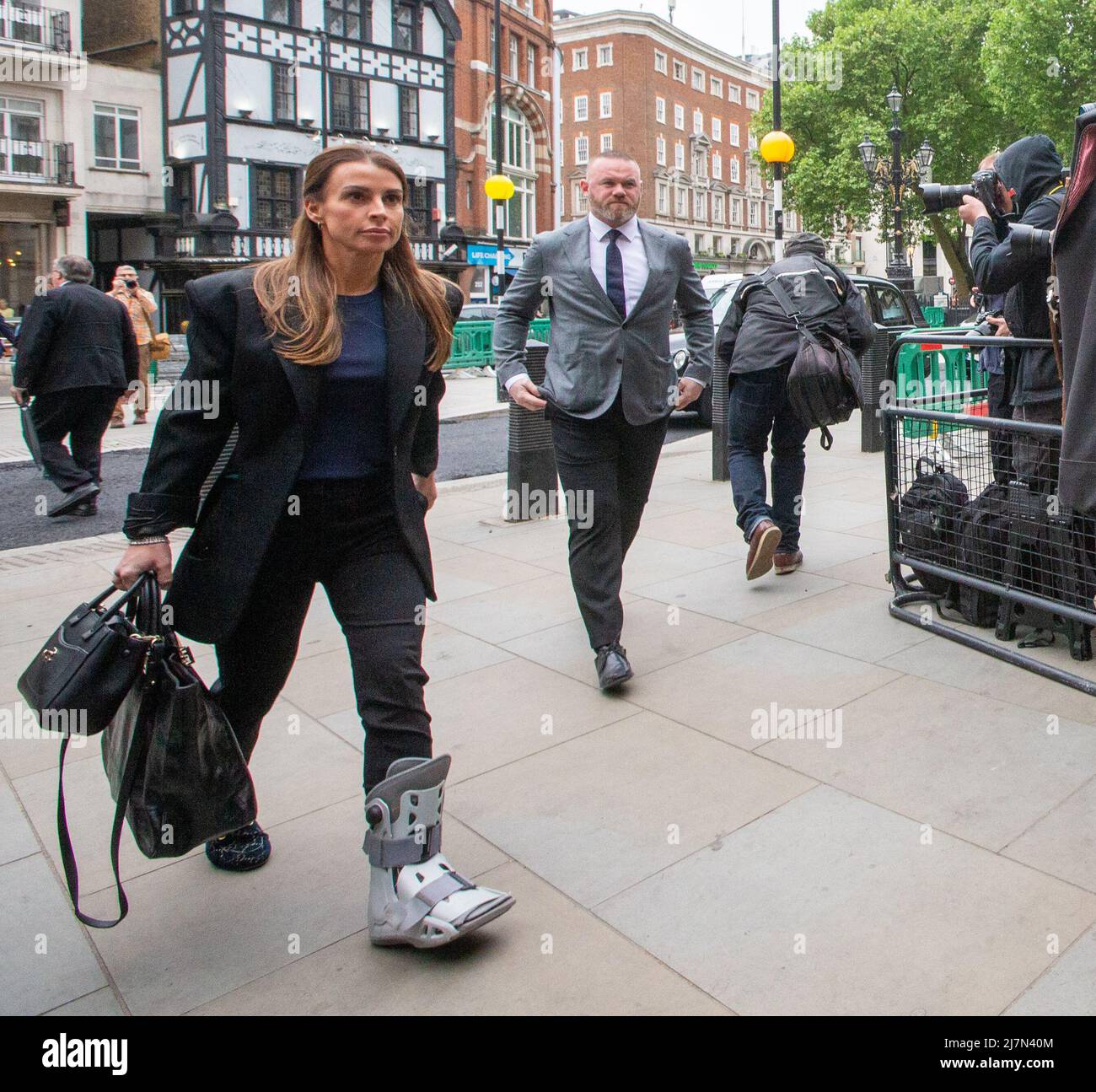 Londra, Inghilterra, Regno Unito. 10th maggio 2022. COLEEN ROONEY arriva alla Corte reale di Giustizia per il processo di diffamazione contro Coleen Rooney. (Credit Image: © Tayfun Salci/ZUMA Press Wire) Foto Stock