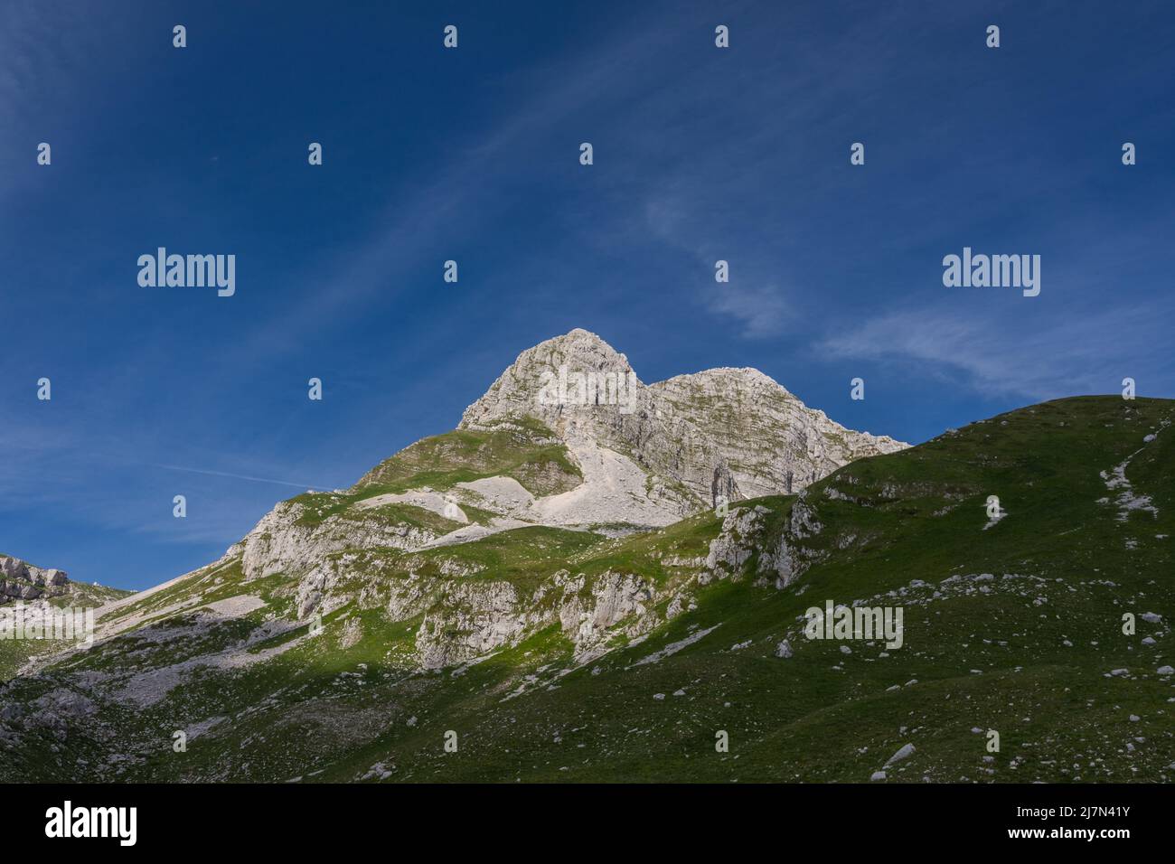 La catena montuosa del Mainarde si estende lungo il confine tra Molise e Lazio Foto Stock