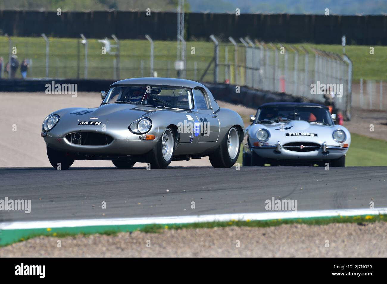 Jon Minshaw, Phil Keen, Jaguar e-Type, Jaguar Classic Challenge per le vetture Jaguar Pre-1966, una gara di sessanta minuti con l'opzione di un secondo pilota, doni Foto Stock