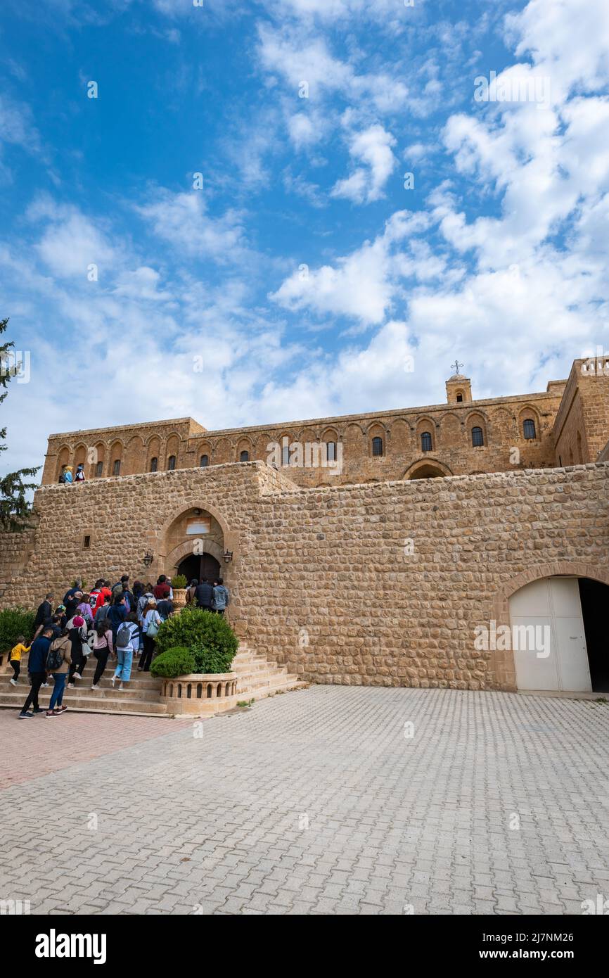 Mardin, Turchia - Maggio 2022: Monastero di Mor Hananyo a Mardin Turchia. Noto anche come monastero di Deyrulzafaran Foto Stock