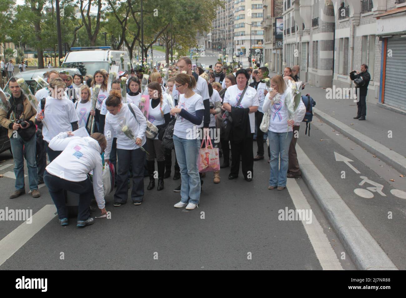 Parigi : 'arche pour nos anges' pour la journée de sensibilisation au deuil périnatal Foto Stock