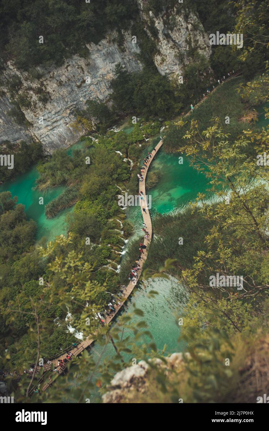 Vista sul lago di Plitvice nel parco nazionale della Croazia Foto Stock