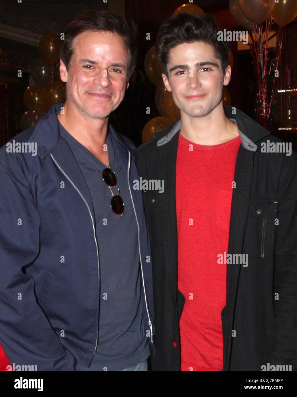 LOS ANGELES - MAR 25: Christian LeBlanc, Max Erlich al giovane e inquieto 41st anniversario torta alla CBS Television City il 25 marzo 2014 a Los Angeles, CA Foto Stock