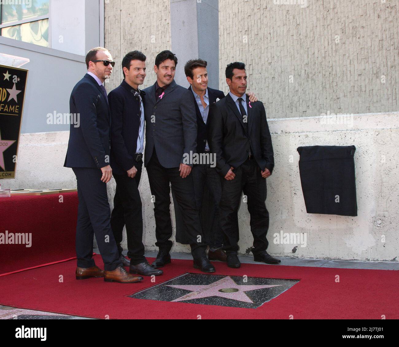 LOS ANGELES - Oct 9: Nuovi bambini sul blocco, cavaliere Giordano, Donnie Wahlberg, Joe McIntyre, Danny Wood, Jonathan Knight al New Kids on the Block Hollywood Walk of Fame Star Ceremony a Hollywood Boulevard il 9 ottobre 2014 a Los Angeles, California Foto Stock