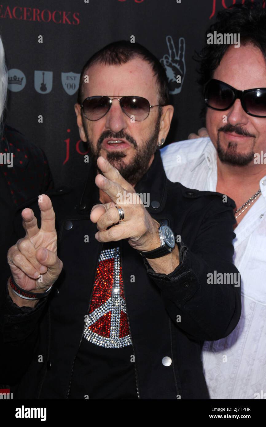 LOS ANGELES - SET 21: Ringo Starr al John Varvatos e Ringo Starr celebrano la Giornata Internazionale della Pace a John Varvatos il 21 settembre 2014 a West Hollywood, California Foto Stock