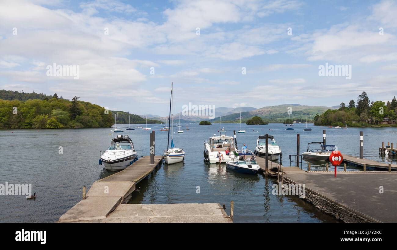 Una vista panoramica di Bowness on Windermere nel Lake District National Park,Cumbria,Inghilterra Foto Stock