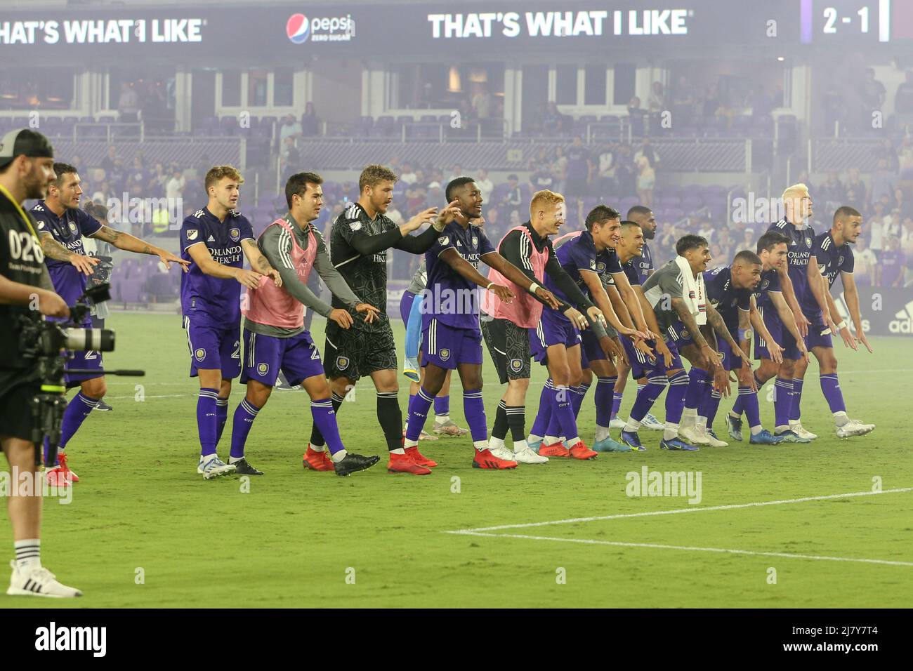 Orlando, FL: I giocatori di Orlando City celebrano la vittoria con i fan dopo il round del 32 della Lamar Hunt U.S. Open Cup contro la Philadelphia Foto Stock