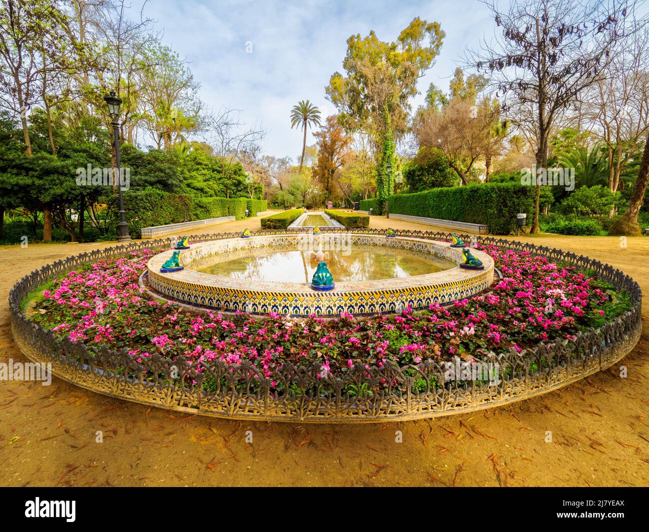 Fuente de las Ranas (fontana delle rane) nel parco di Maria Luisa - Siviglia, Spagna Foto Stock