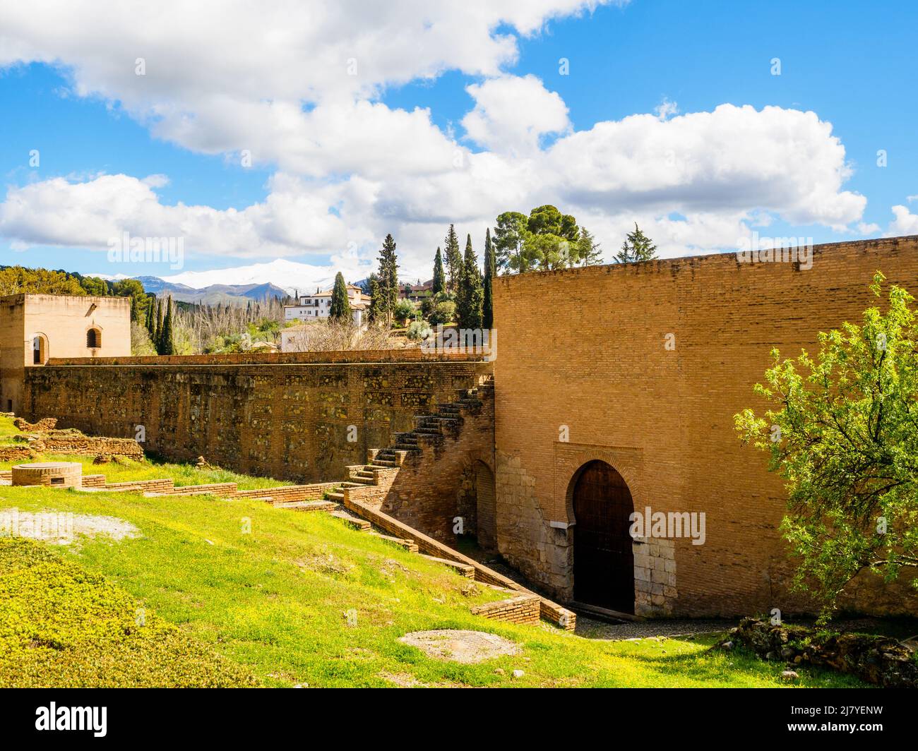 Puerta de los siete suelos (porta dei sette piani) nel complesso dell'Alhambra - Granada, Spagna Foto Stock
