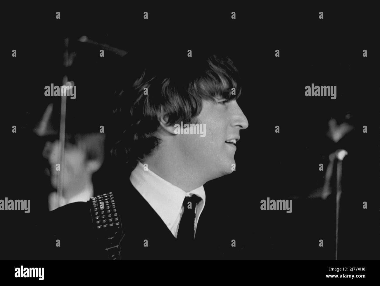 John Lennon con i Beatles, 1964 Foto Stock