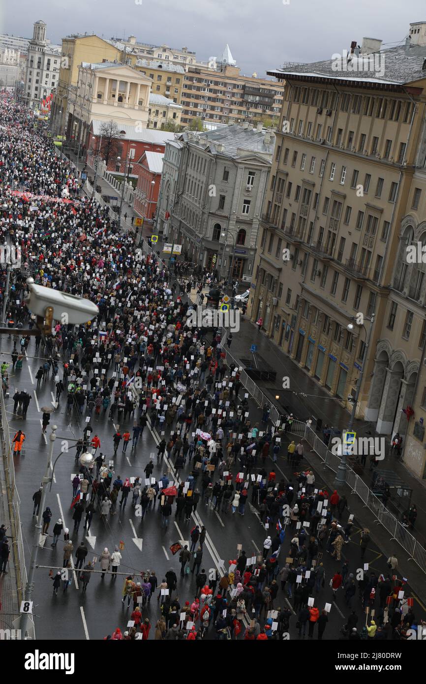 Foto del 'reggimento eterno', che memorizza i caduti durante la seconda guerra mondiale (Grande Guerra Patriottica) il giorno della Vittoria il 9 maggio a Mosca, Russia Foto Stock