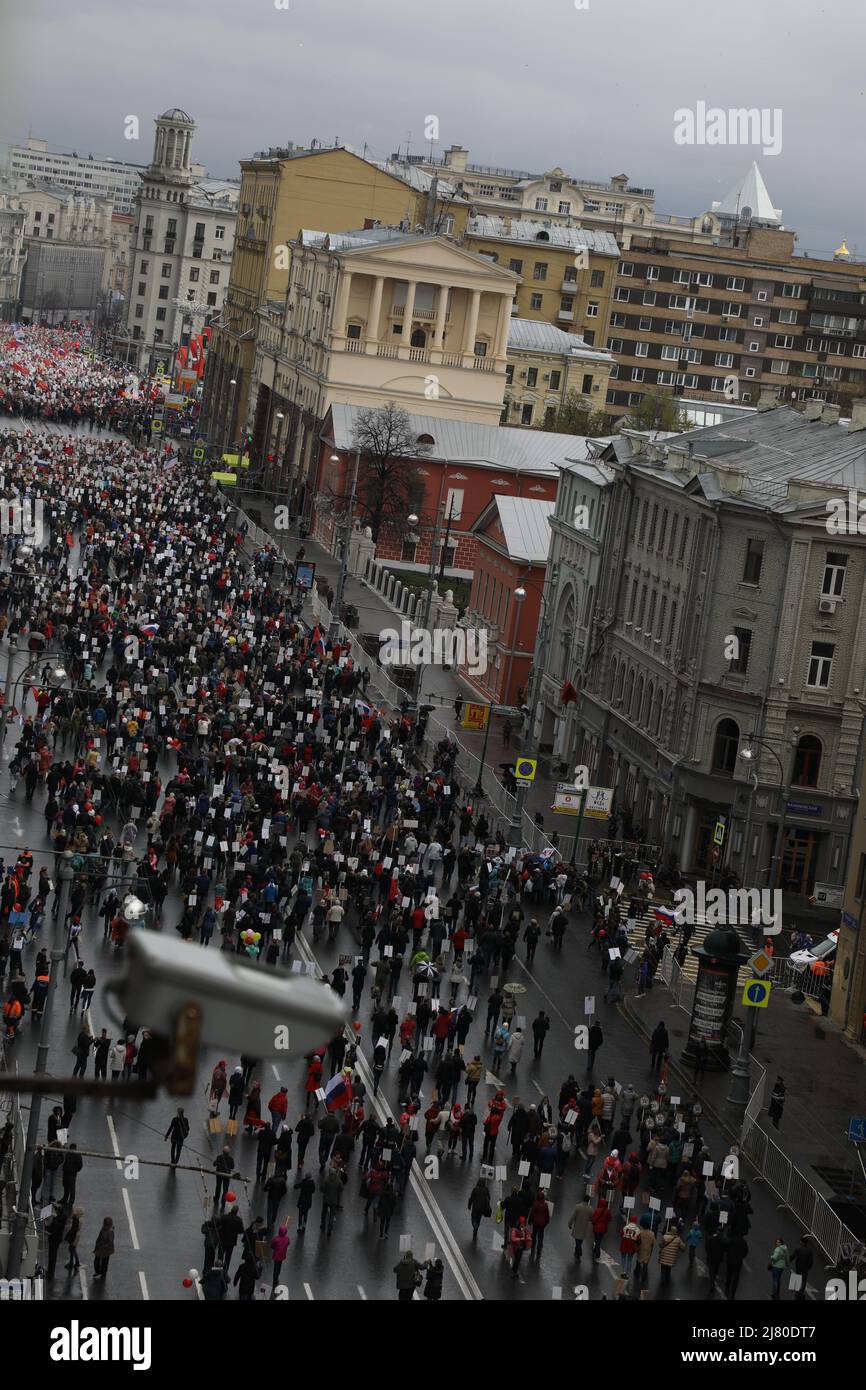 Foto del 'reggimento eterno', che memorizza i caduti durante la seconda guerra mondiale (Grande Guerra Patriottica) il giorno della Vittoria il 9 maggio a Mosca, Russia Foto Stock