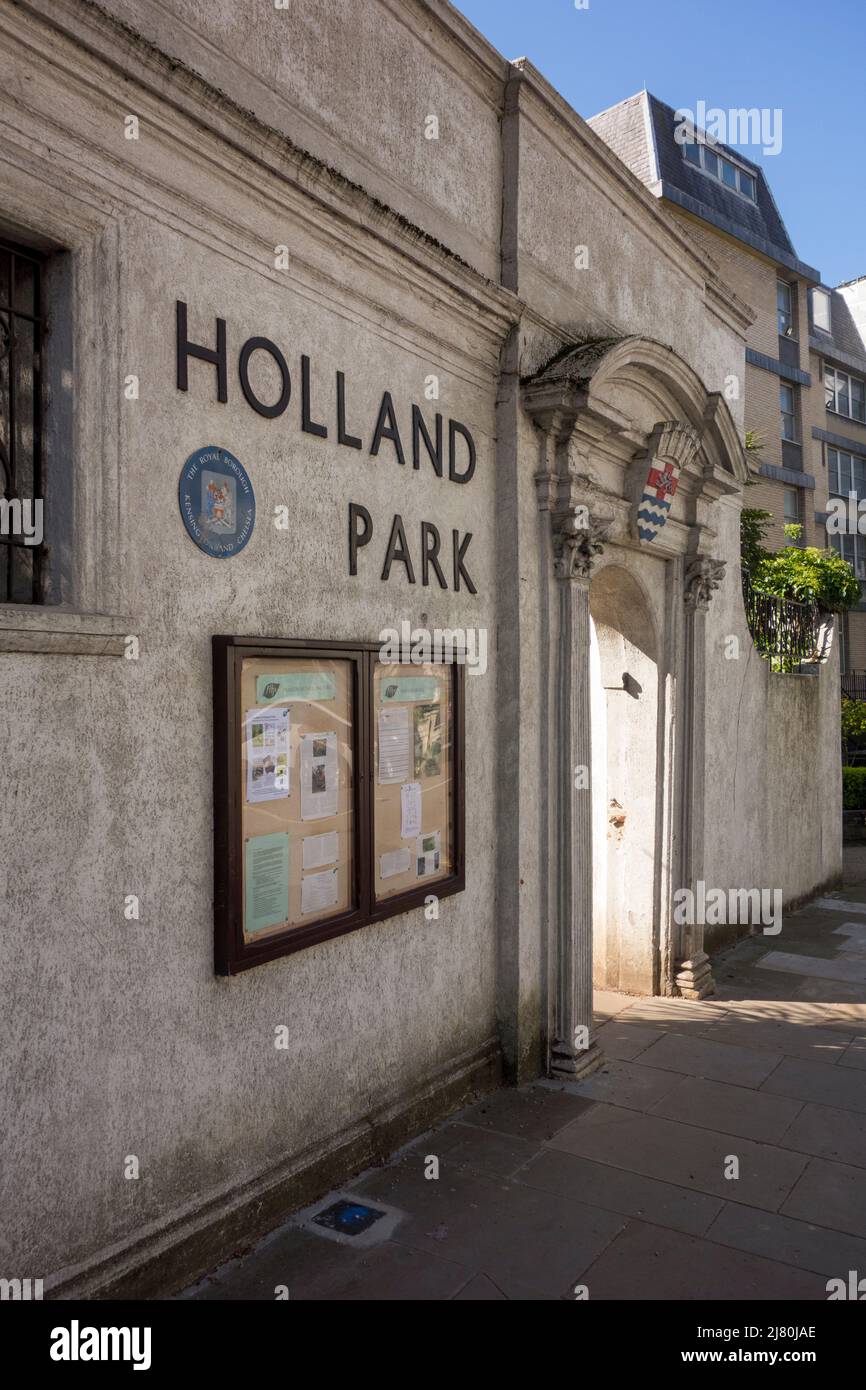 Holland Park The Sun Trap Entrance Gate, Kensington, Londra, Regno Unito Foto Stock